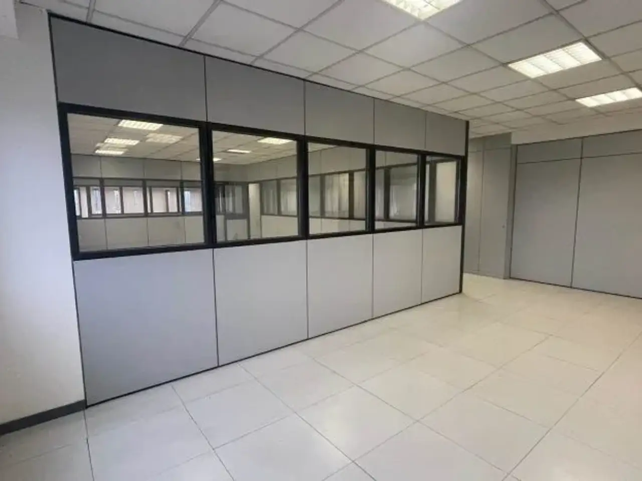 Ufficio in 6 Via Consorziale della Cassinetta, Ceriano Laghetto, Ceriano Laghetto, {3} - Foto 2