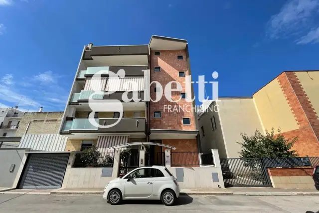 4-room flat in Via Rubino Lacarra 5, Andria - Photo 1