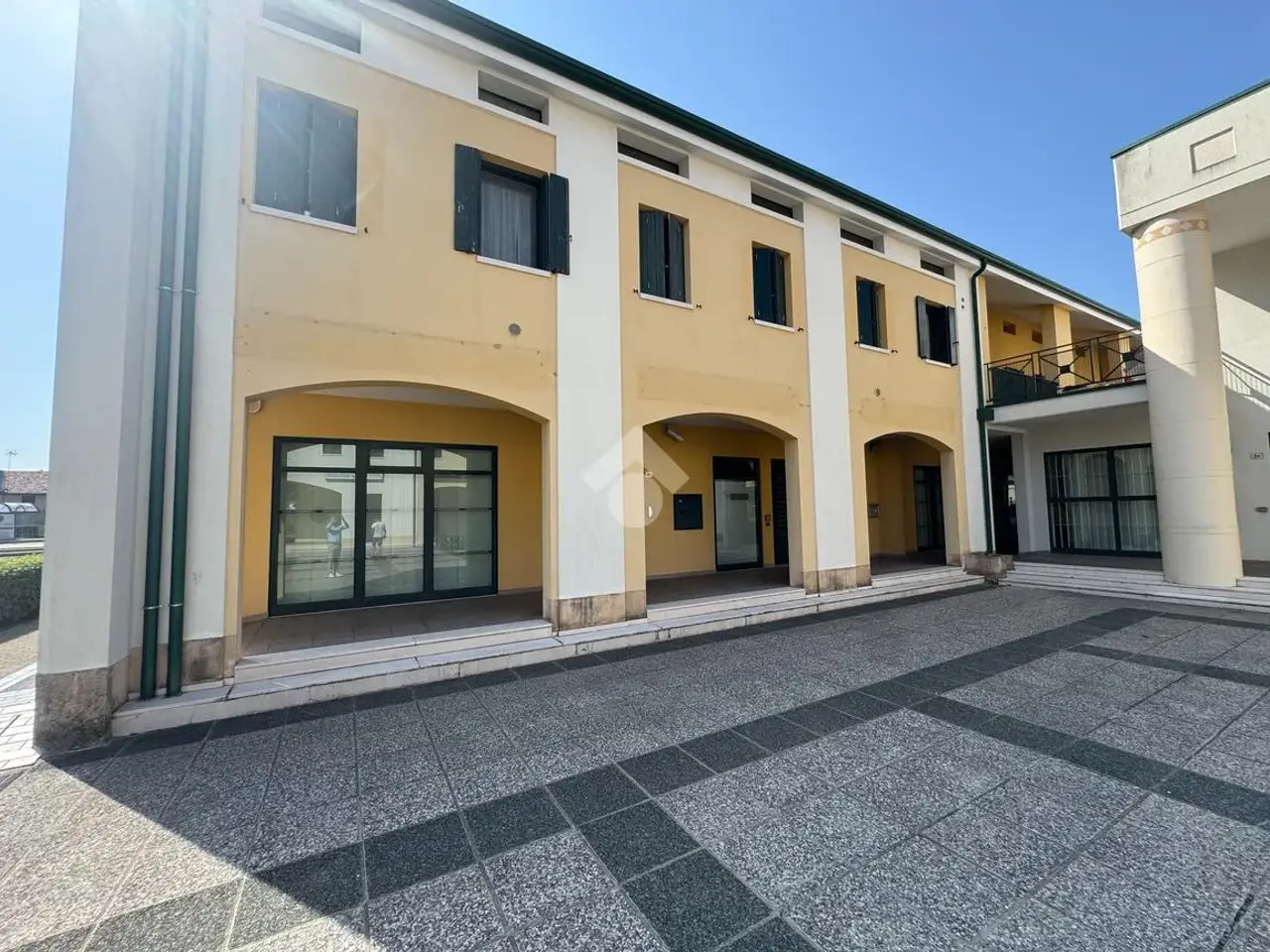 Ufficio in Via Aldo Moro 2, Nervesa Della Battaglia, {3} - Foto 1