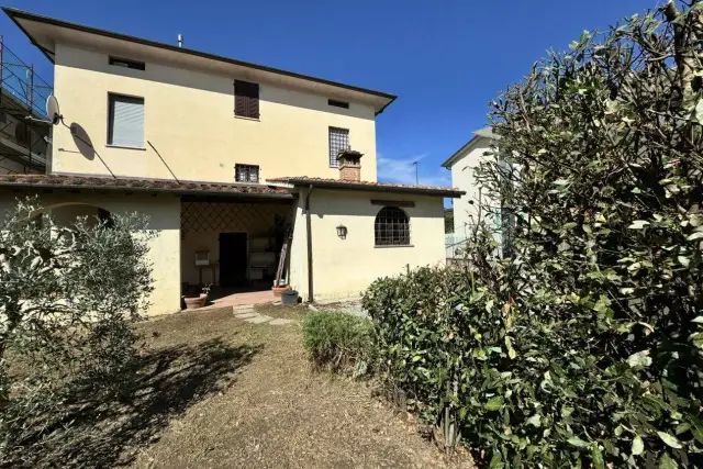 Villa in Via delle Ville, Capannori - Foto 1