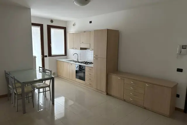 Dreizimmerwohnung in Via Lazzaris, Spresiano - Foto 1