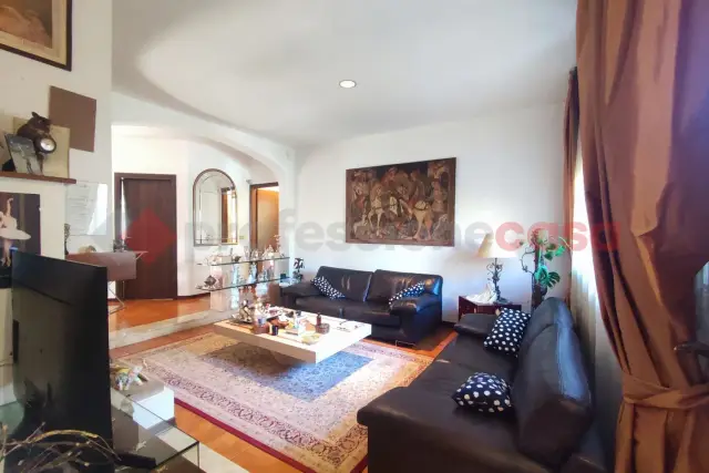 Villa a schiera in vendita, Via Guicciardini 23, Carpi - Foto 1