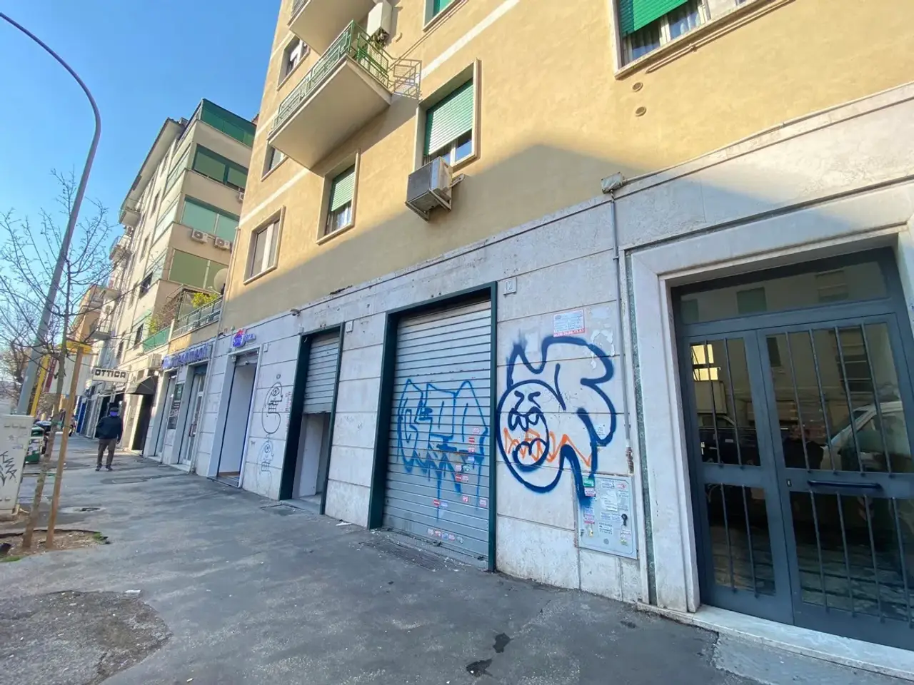 Negozio in Via degli Opimiani 12-14, Roma, {3} - Foto 2