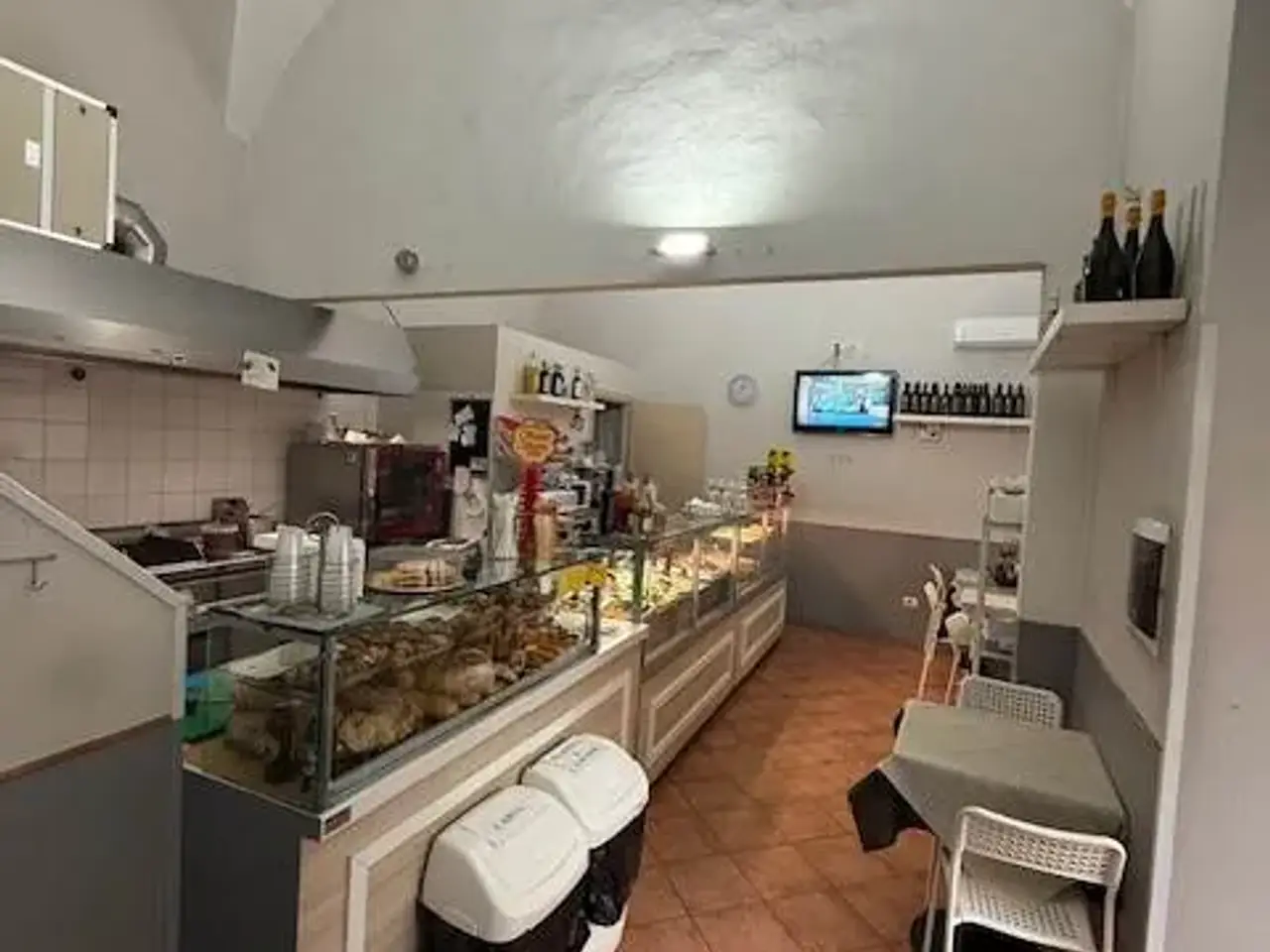 Esercizio commerciale in  Pistoia, Pistoia, {3} - Foto 2