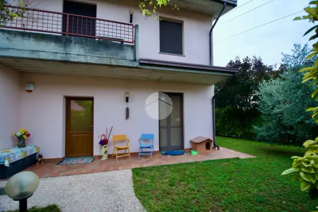 Villa a schiera in Località Cerini 12, Pozzolengo - Foto 1