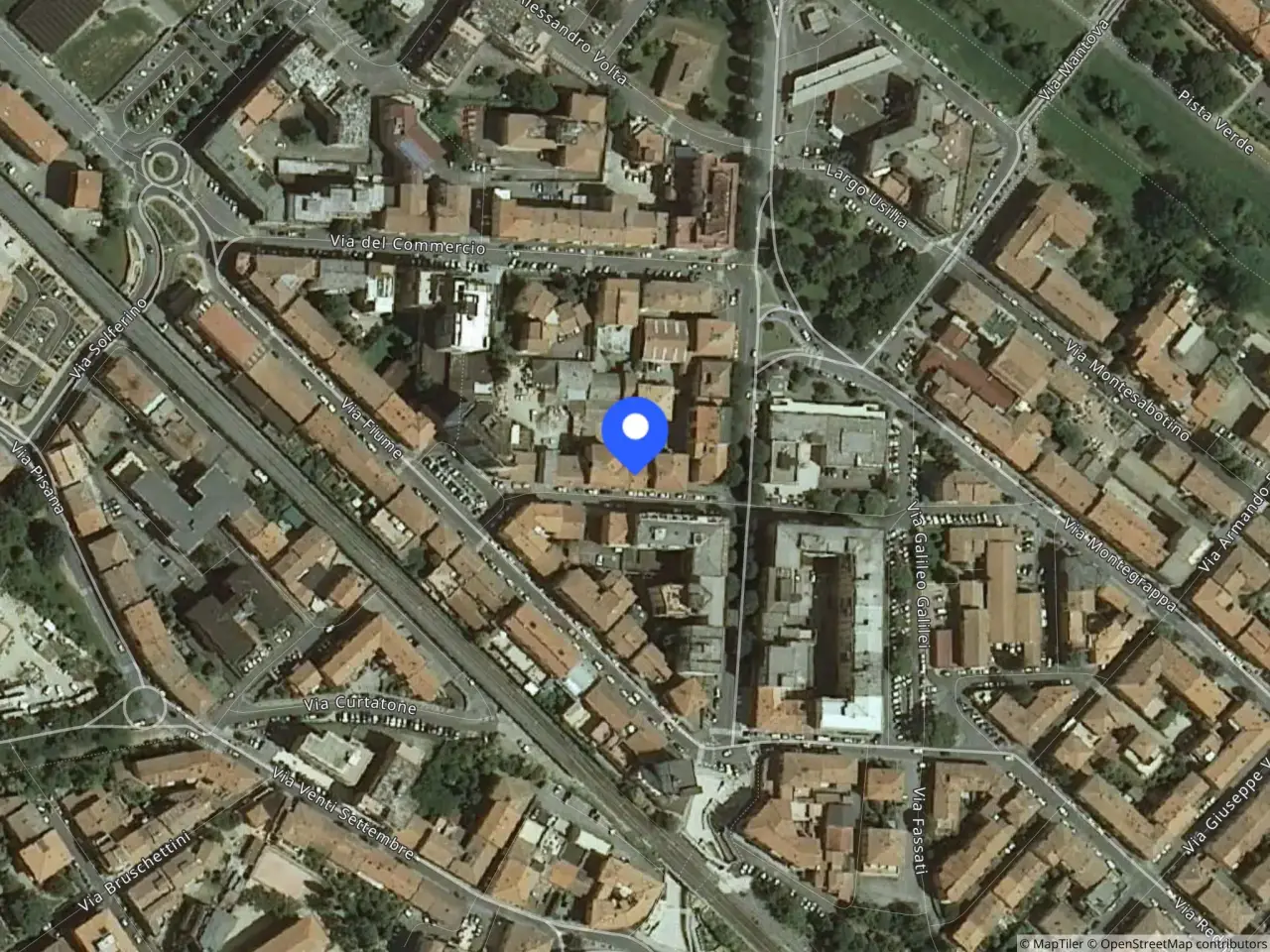 Magazzino in Via Fratelli Bandiera 25, Poggibonsi, {3} - Foto 1