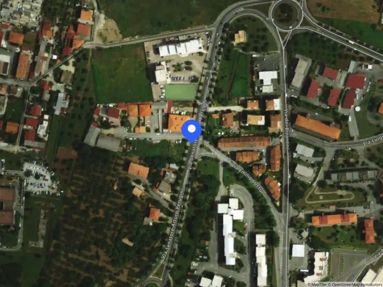 Capannone in Via Sen. Arturo Perugini 16 16, Lamezia Terme, {3} - Foto 1