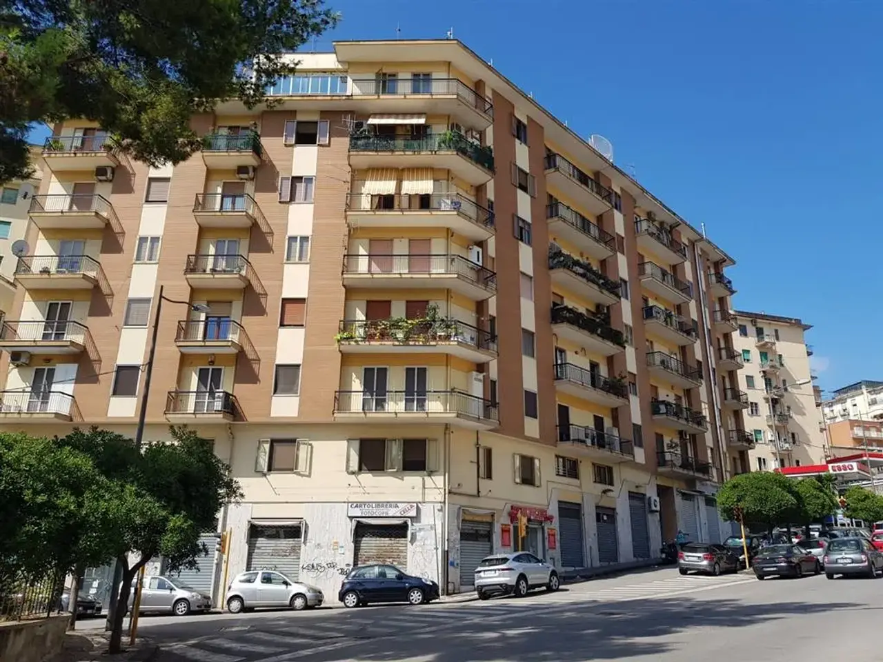 Negozio in Via Vocca, Salerno, {3} - Foto 1