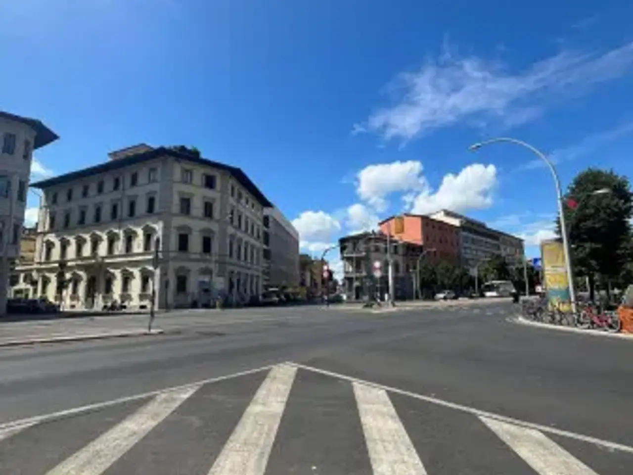 Negozio in Viale Spartaco Lavagnini, Firenze, {3} - Foto 2