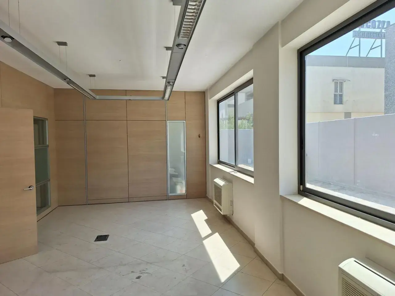 Ufficio in Viale Caduti di Nassiriya, 70124 Bari Ba, Italia, Bari, {3} - Foto 2