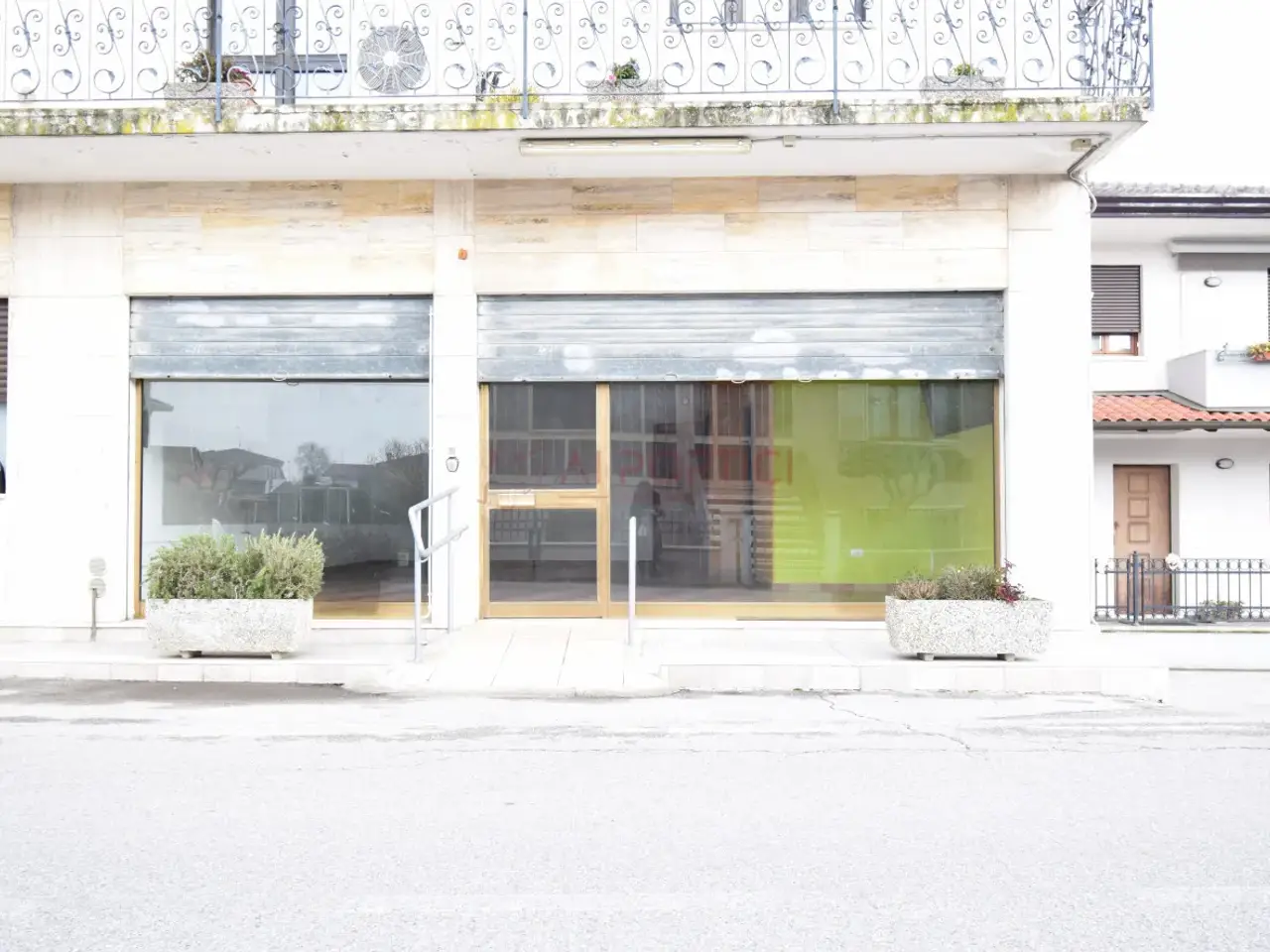 Negozio in Via Paltana, Correzzola, {3} - Foto 1