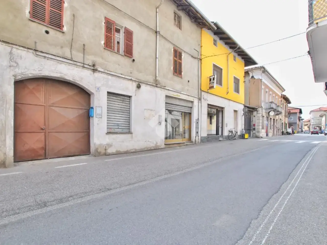 Negozio in Via Martiri della Libertà 57, Livorno Ferraris, {3} - Foto 2