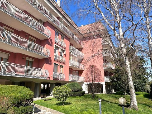 Apartament in Via F.Lli Rosselli 139, Voghera - Photo 1