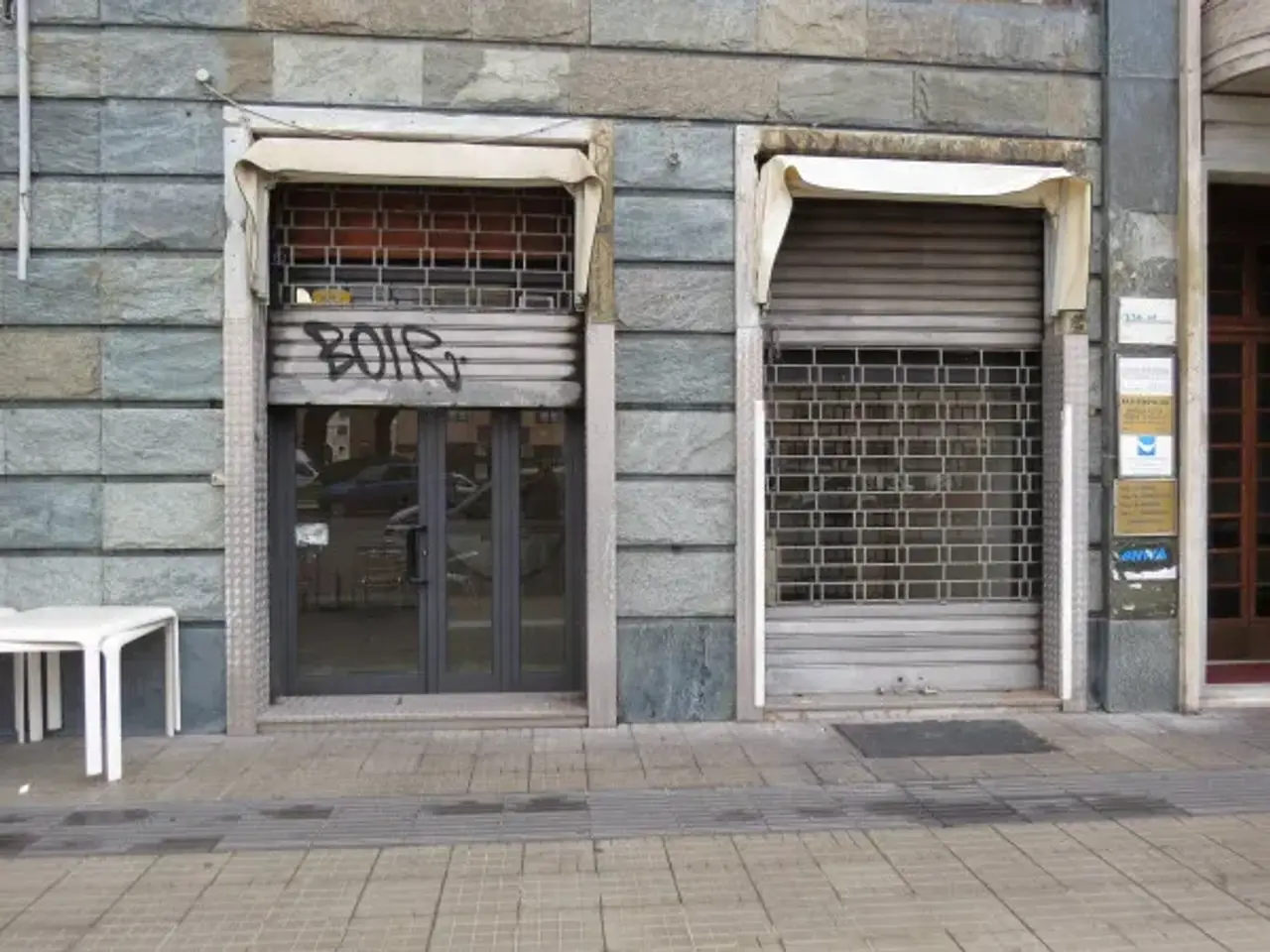 Negozio in Viale Brigata Bisagno 20, Genova, {3} - Foto 1