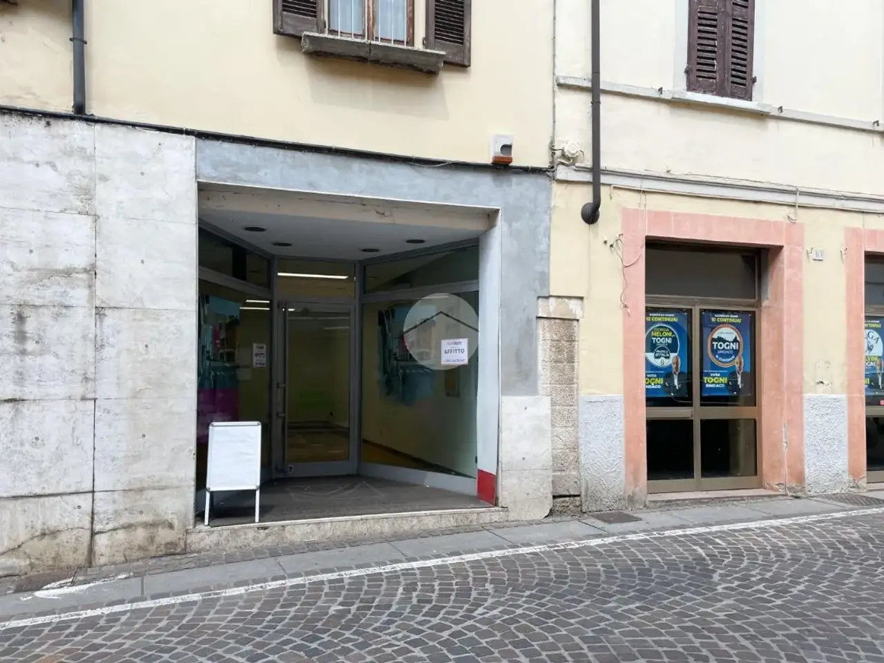 Negozio in Corso Martiri della Libertà 12, Montichiari, {3} - Foto 1