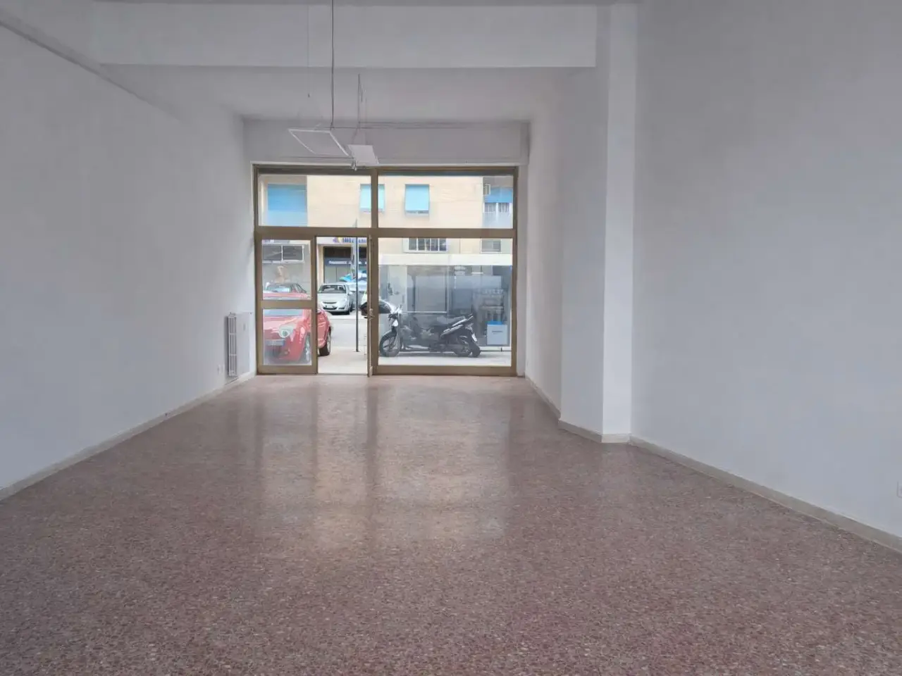 Negozio in Via Martiri della Resistenza 82, Ancona, {3} - Foto 2