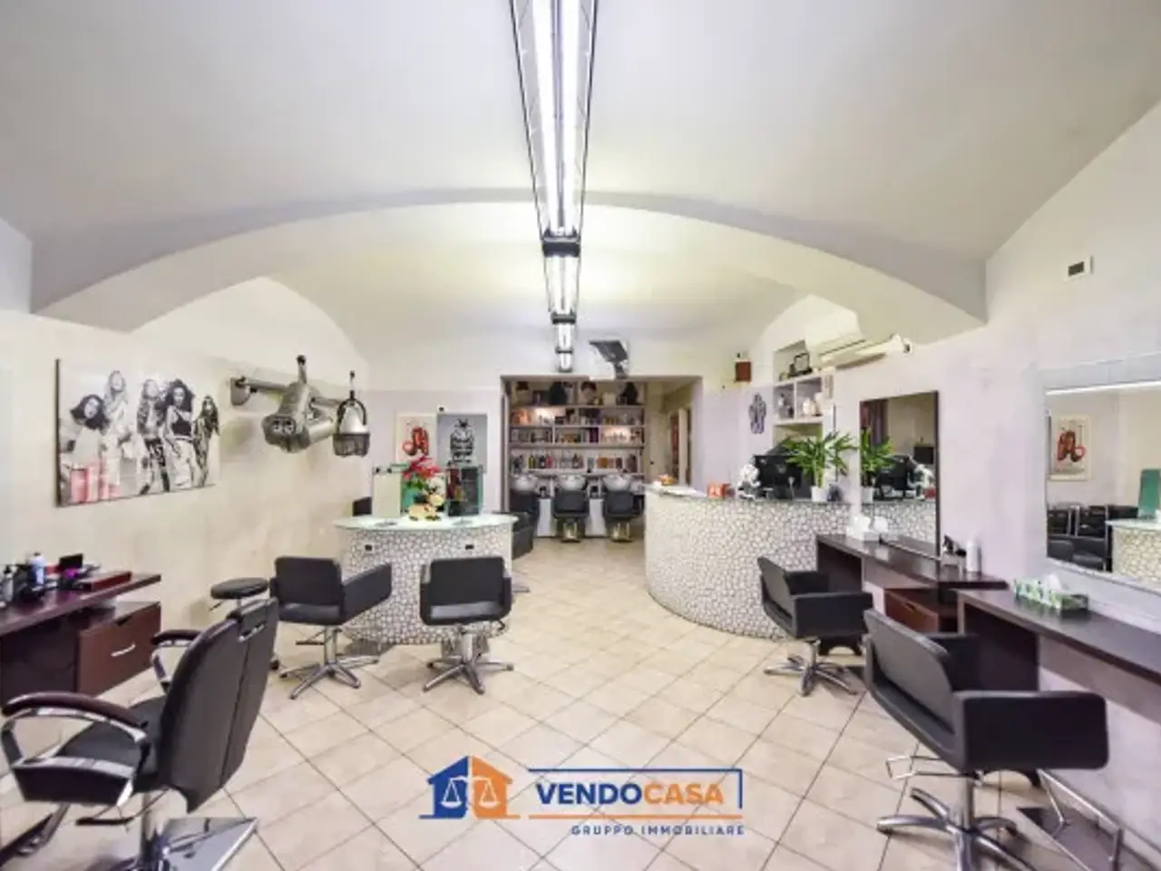 Negozio in Via San Donato 30, Torino, {3} - Foto 1