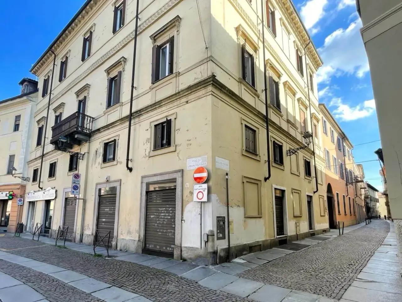 Negozio in Piazza Rattazzi, Casale Monferrato, {3} - Foto 2