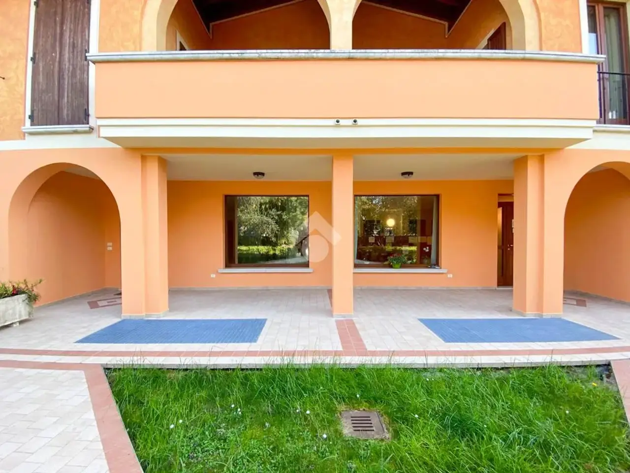 Ufficio in Viale della Rimembranza, Manerba Del Garda, {3} - Foto 2