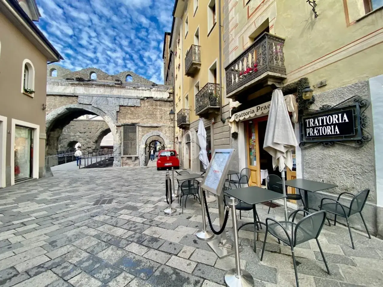 Negozio in Via Sant'Anselmo 9, Aosta, {3} - Foto 1
