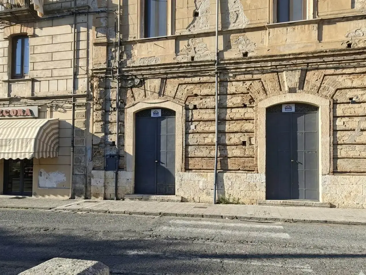 Negozio in Via Casali, Cosenza, {3} - Foto 2