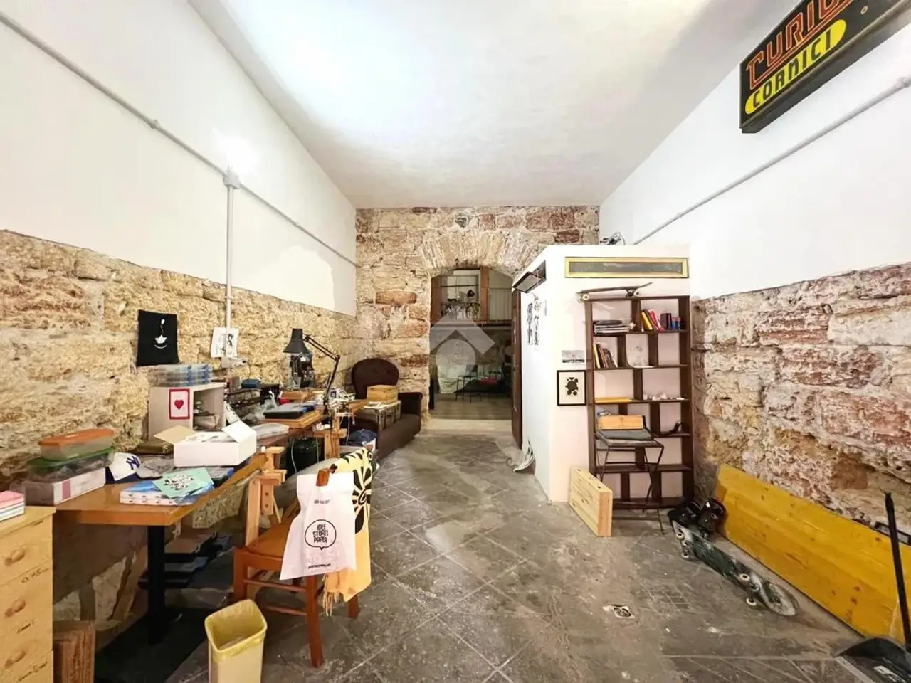 Magazzino in Via Porta di Castro 247, Palermo, {3} - Foto 2