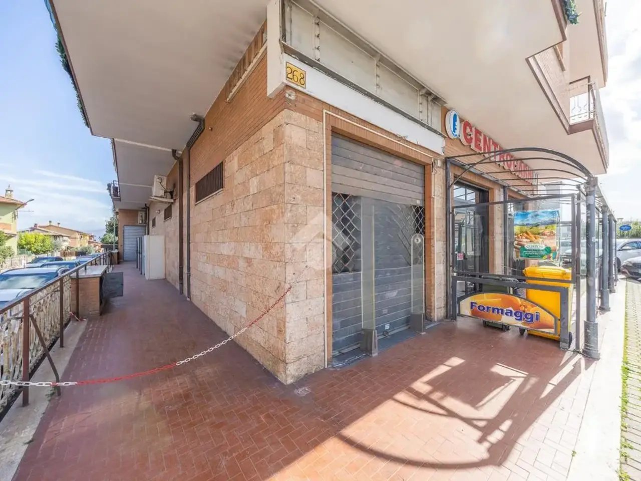 Negozio in Via Massa di San Giuliano 270, Roma, {3} - Foto 2