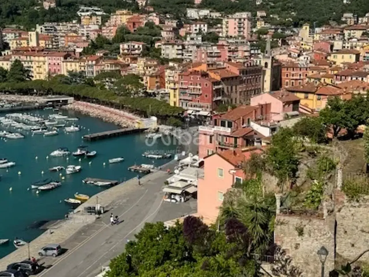 Parcheggio chiuso in Via Vecchia, Lerici, {3} - Foto 1