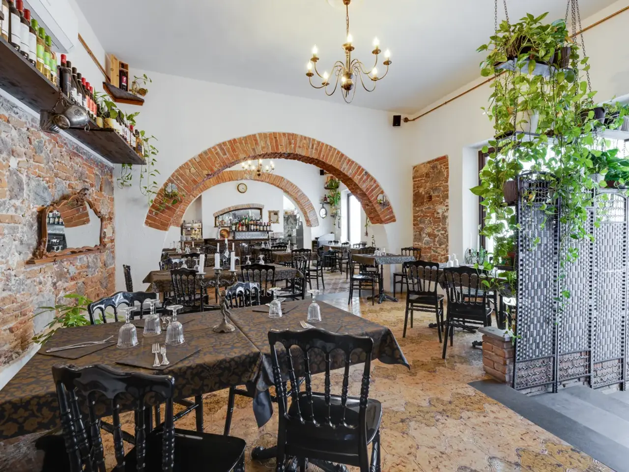 Ristorante in Vico Umberto I 9, Oristano, {3} - Foto 1