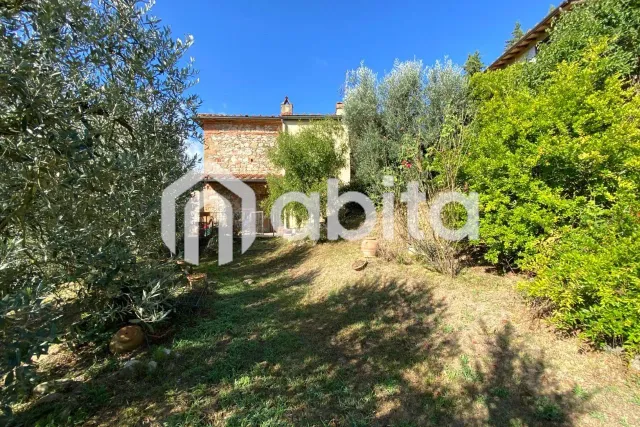 Terraced house in Mercatale, Montevarchi - Photo 1