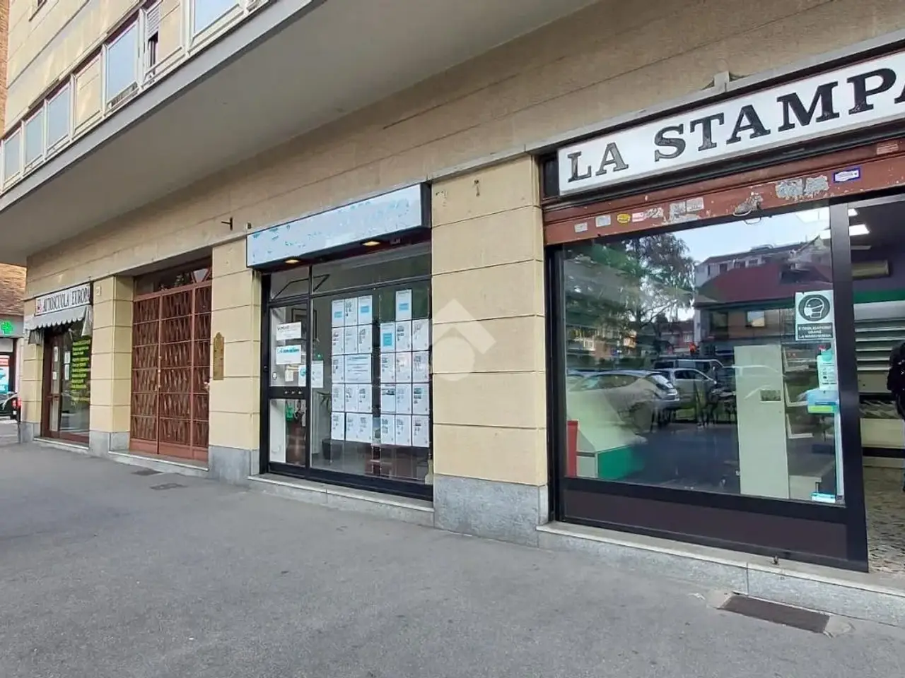 Negozio in Corso Bernardino Telesio 68, Torino, {3} - Foto 1