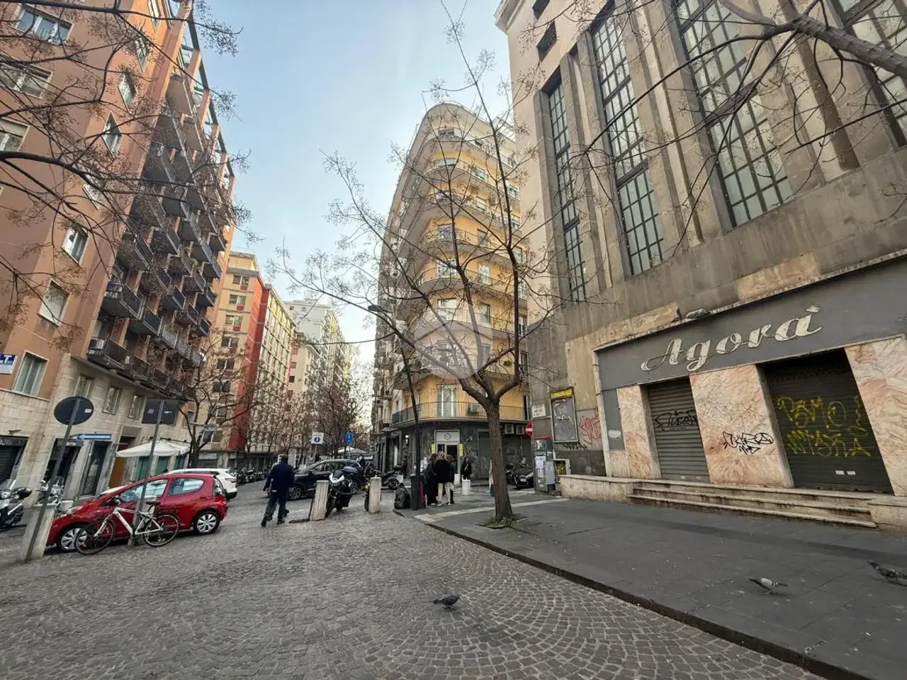Negozio in Via Guantai Nuovi 00, Napoli, {3} - Foto 2