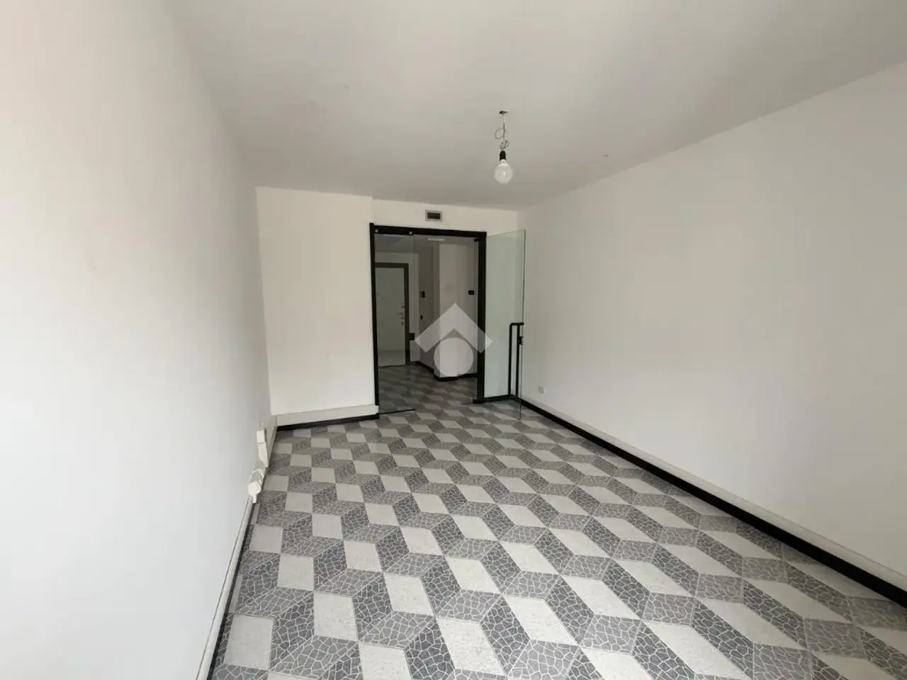 Ufficio in Via Camillo Benso Conte di Cavour 58, Lecco, {3} - Foto 1