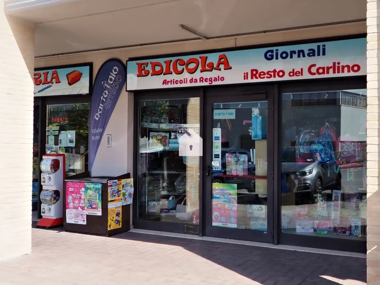 Locale commerciale in Corridonia, Zona Residenziale, Corridonia, {3} - Foto 1