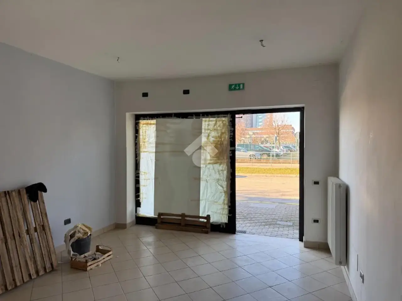 Negozio in Via Carpellina 47, Bassano Del Grappa, {3} - Foto 2
