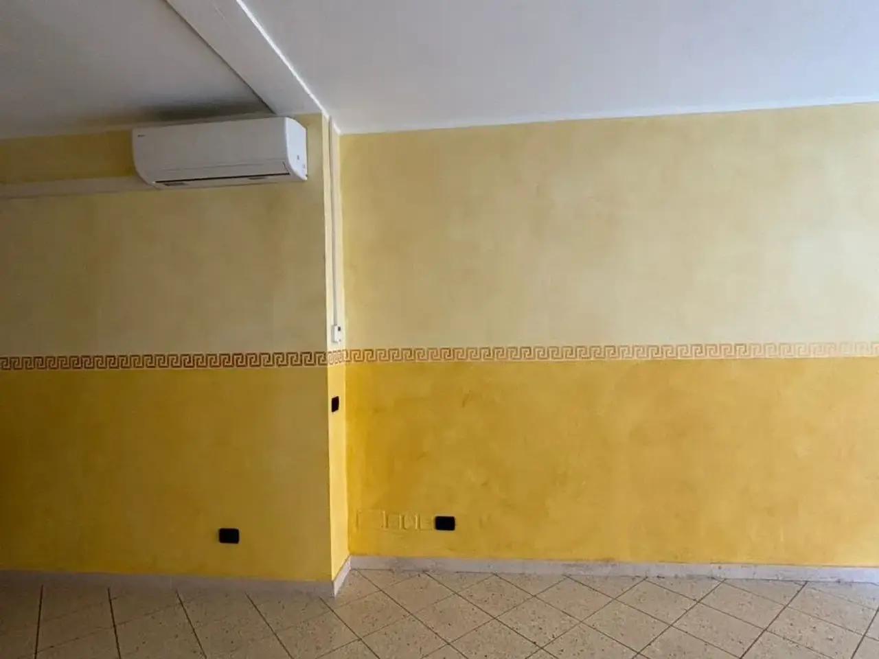 Negozio in , Fornovo Di Taro, {3} - Foto 2
