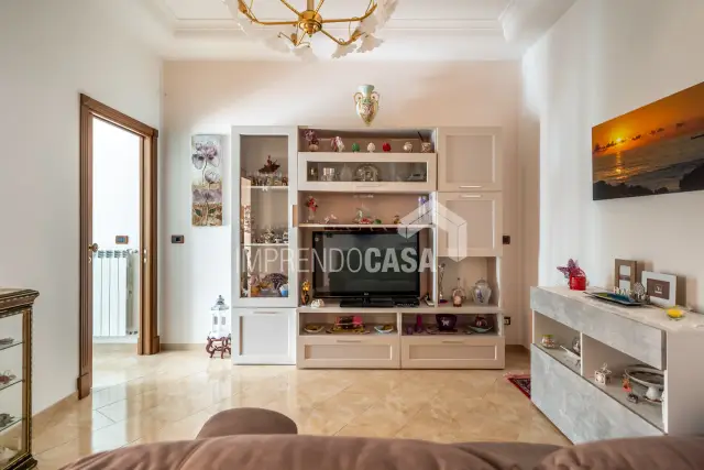 3-room flat in Via Sebastiano Bagolino 42, Palermo - Photo 1