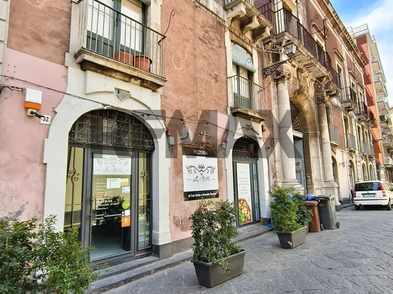 Negozio in Via Pennisi 32, Acireale, {3} - Foto 1