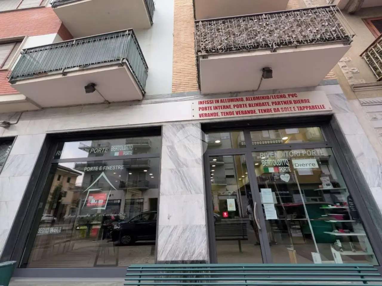 Negozio in Via Sestriere 25, Moncalieri, {3} - Foto 2