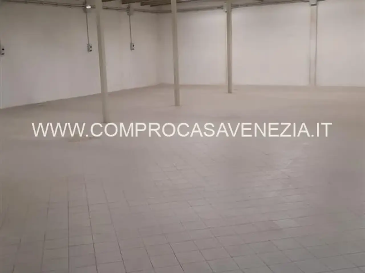 Capannone in Via alle Cave, Casale Sul Sile, {3} - Foto 2