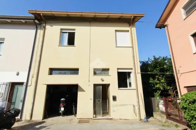 Villa a schiera in Via della Grotta Rossa 158, Rimini - Foto 1