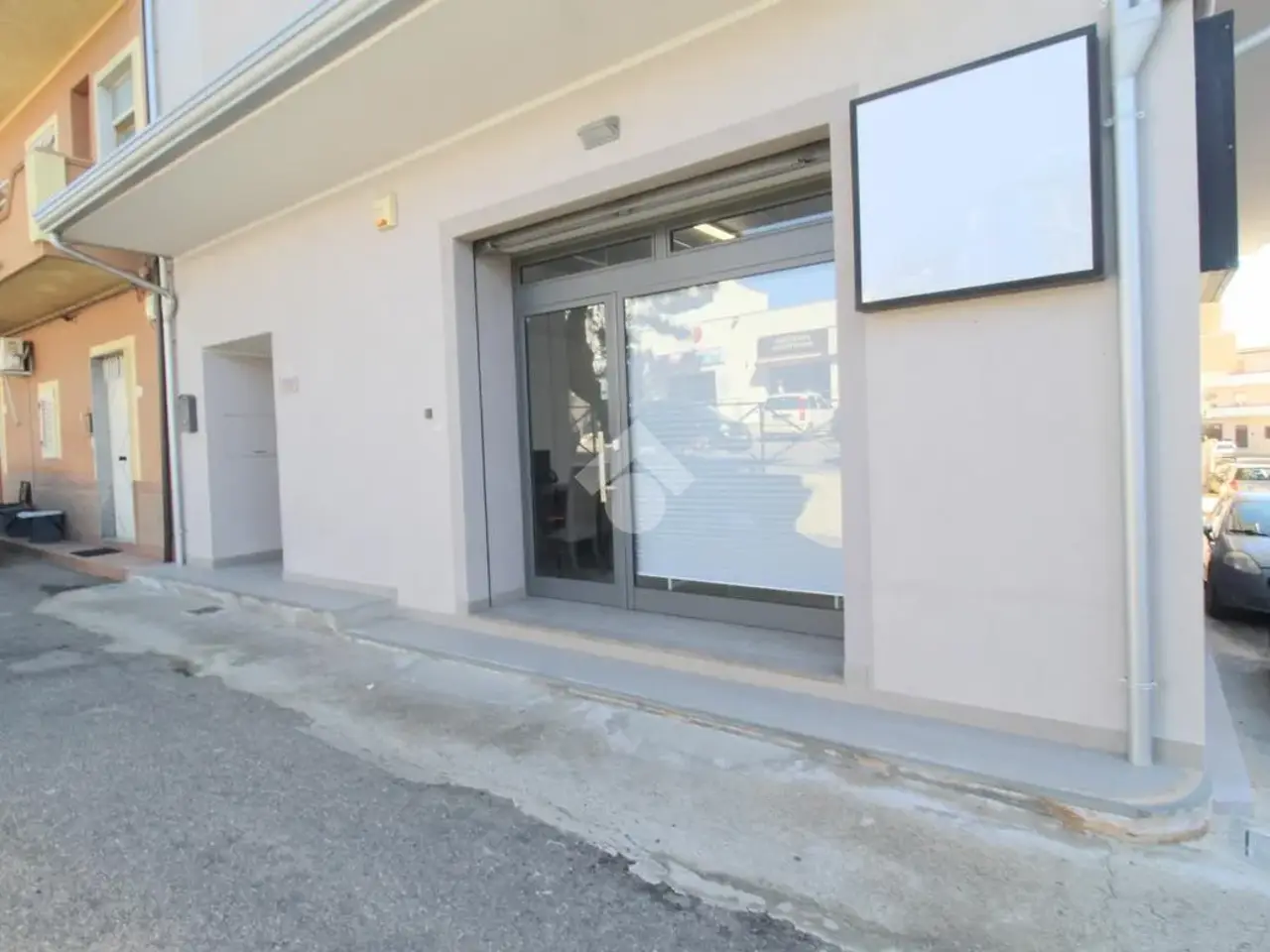 Negozio in Via Tommaso Campanella 54, Isola Di Capo Rizzuto, {3} - Foto 2
