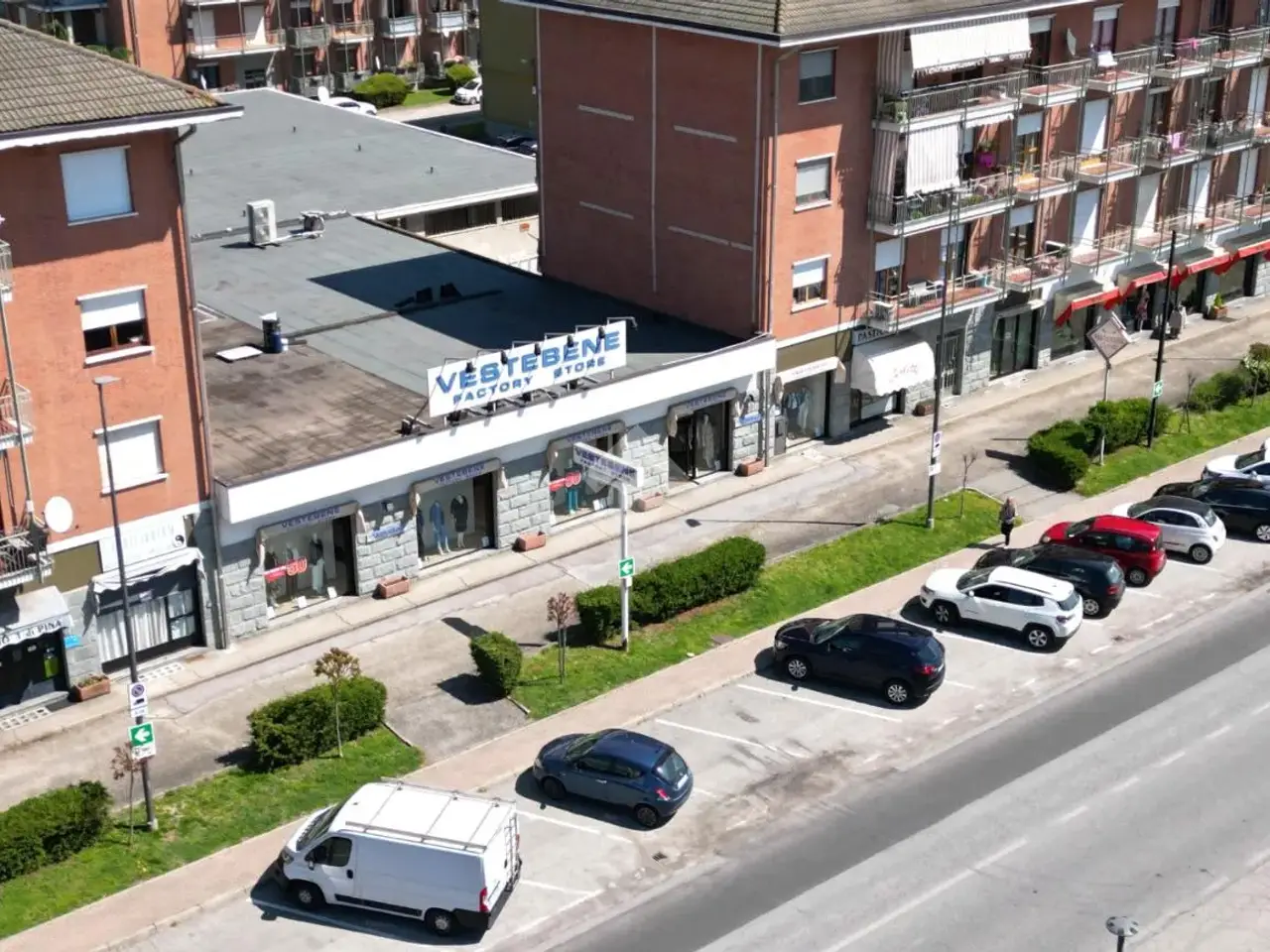 Negozio in Via Neive 31, Castagnito, {3} - Foto 2