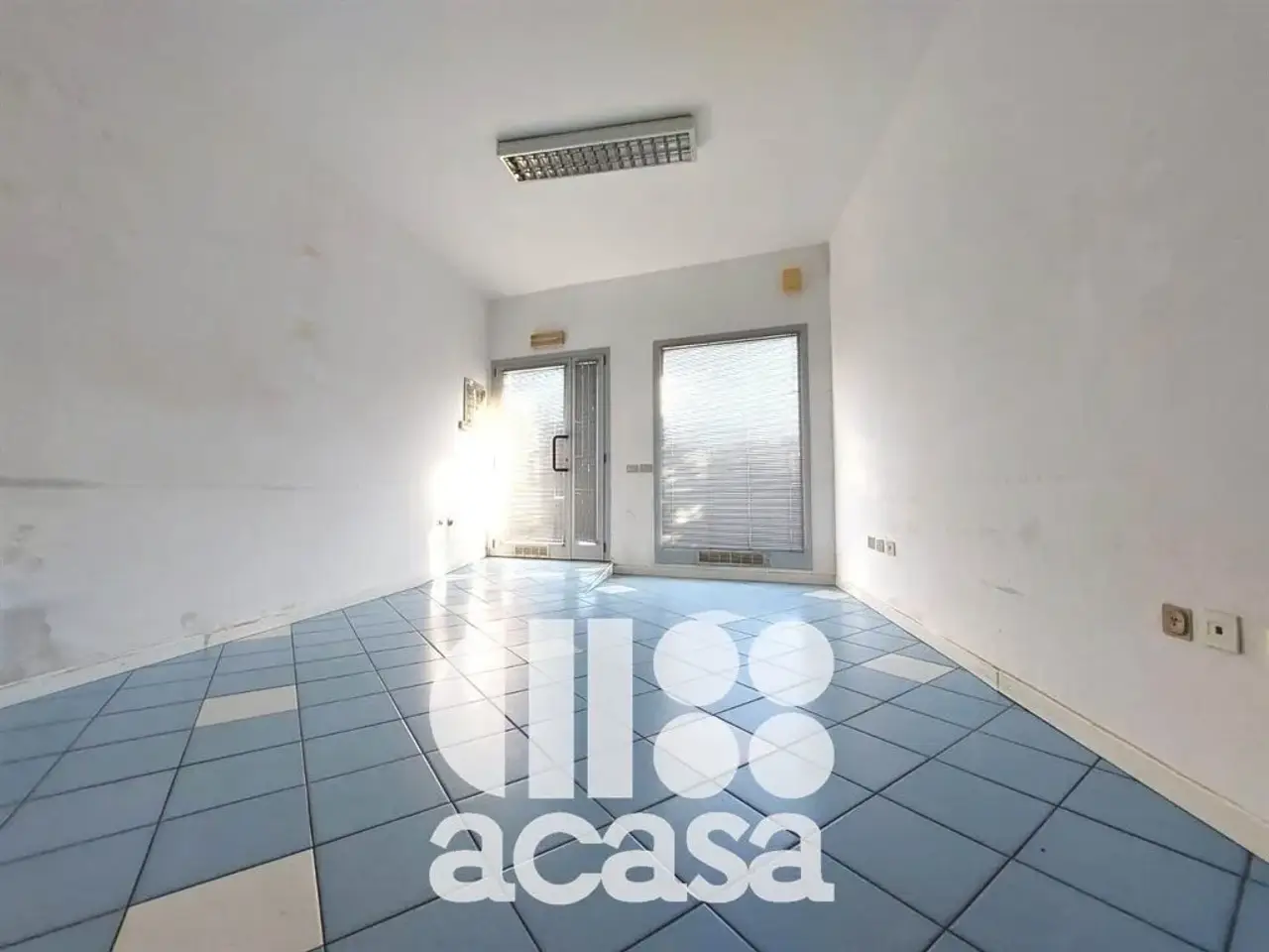 Negozio in Via Squero, Cesenatico, {3} - Foto 1