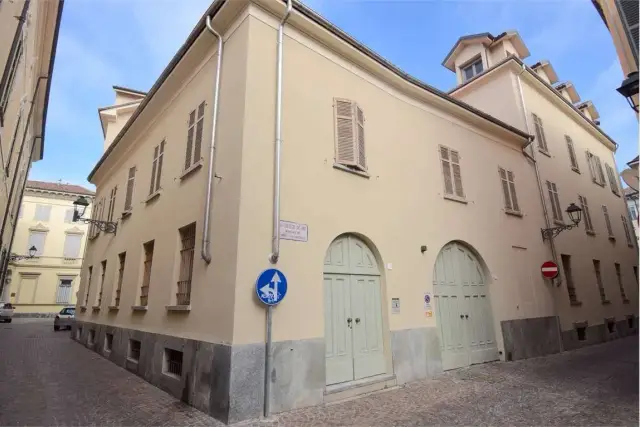 Casa indipendente in Via Gallardi, 1, Vercelli - Foto 1