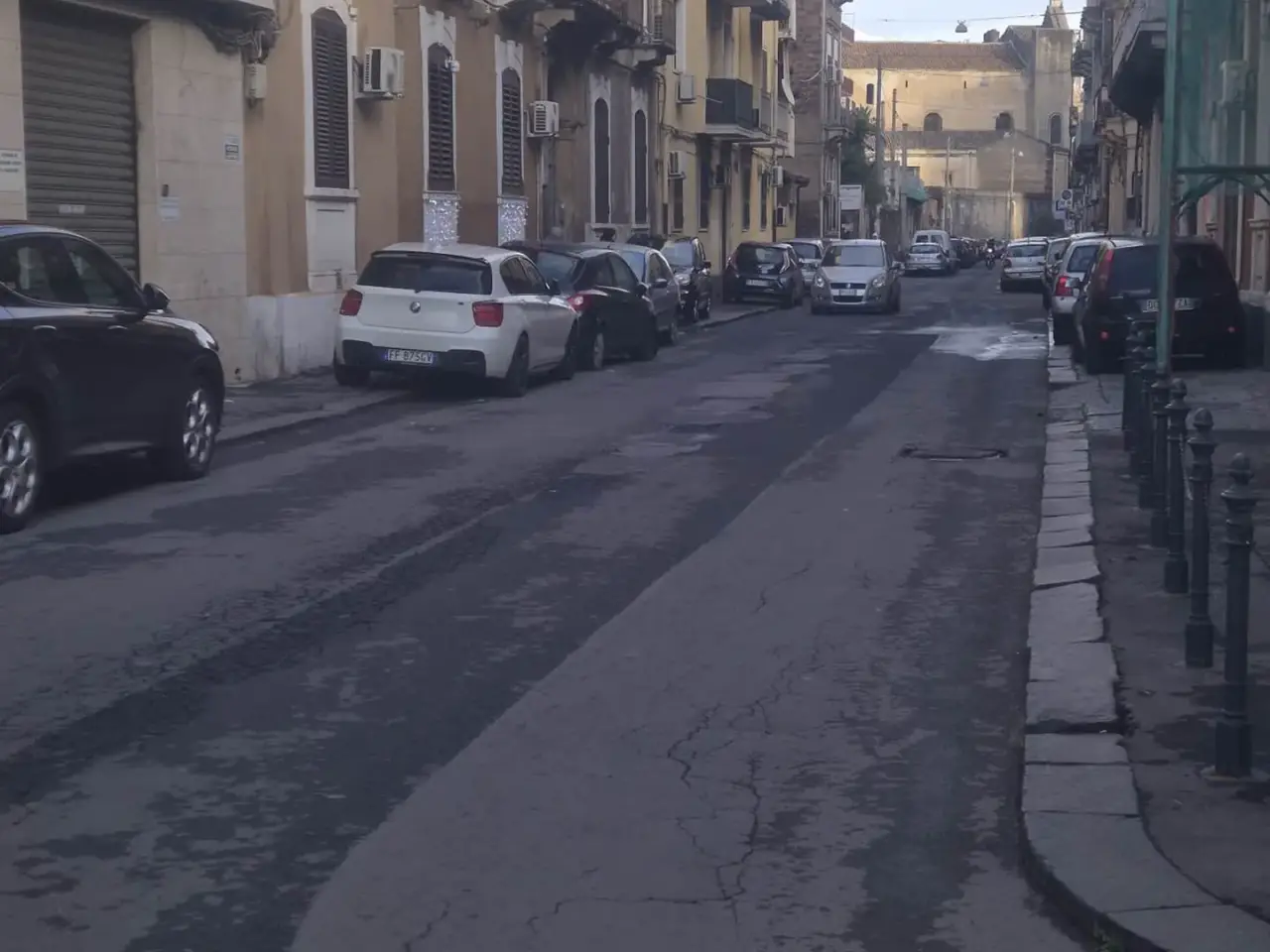 Negozio in Via Santa Maria della Catena, Catania, {3} - Foto 1