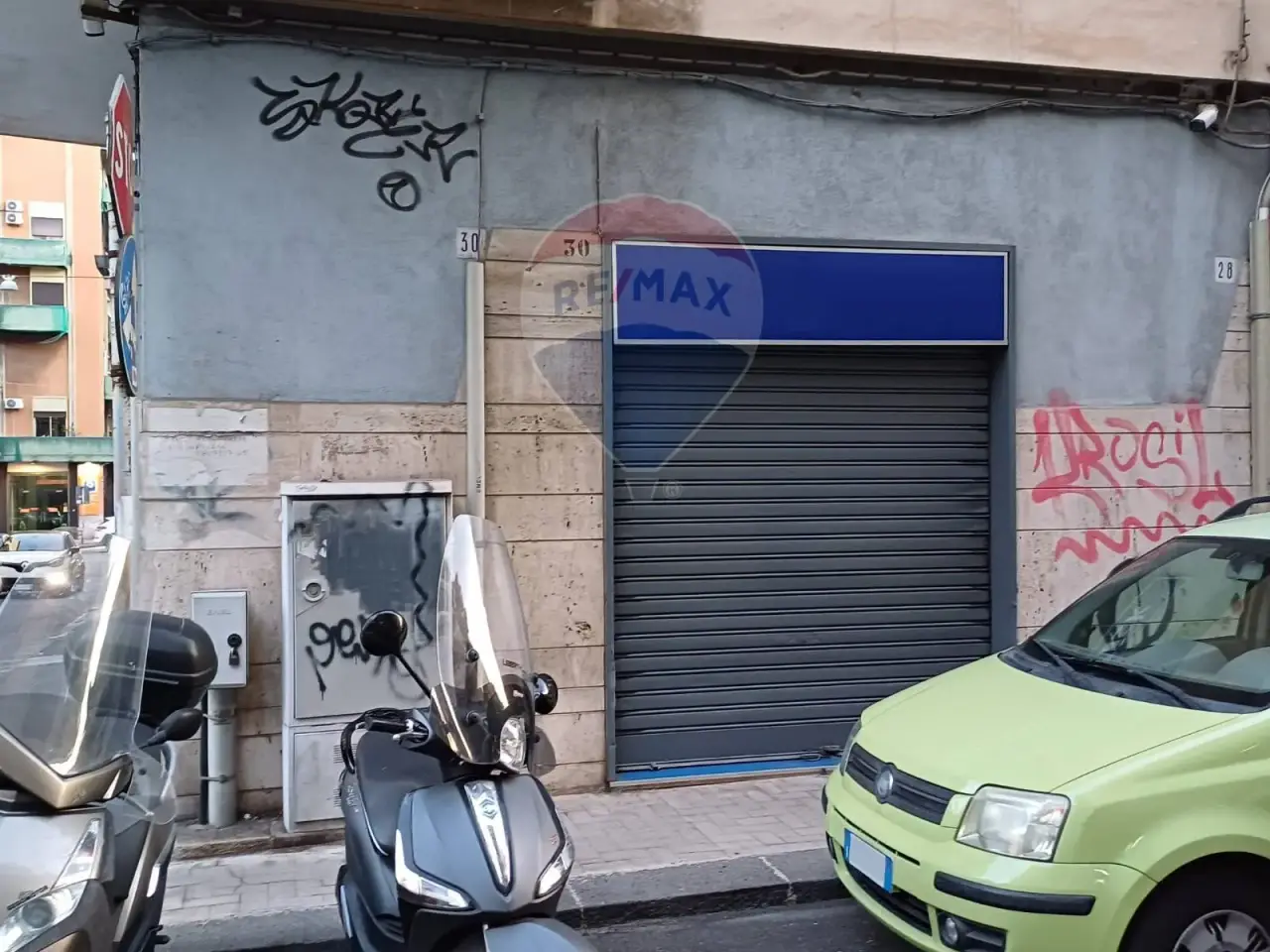 Negozio in Via Enna 1, Catania, {3} - Foto 2