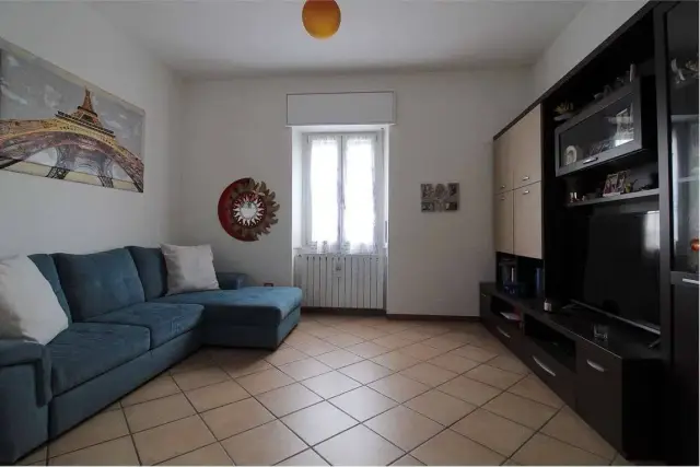 Dreizimmerwohnung in Via Sardegna, 69, Buguggiate - Foto 1