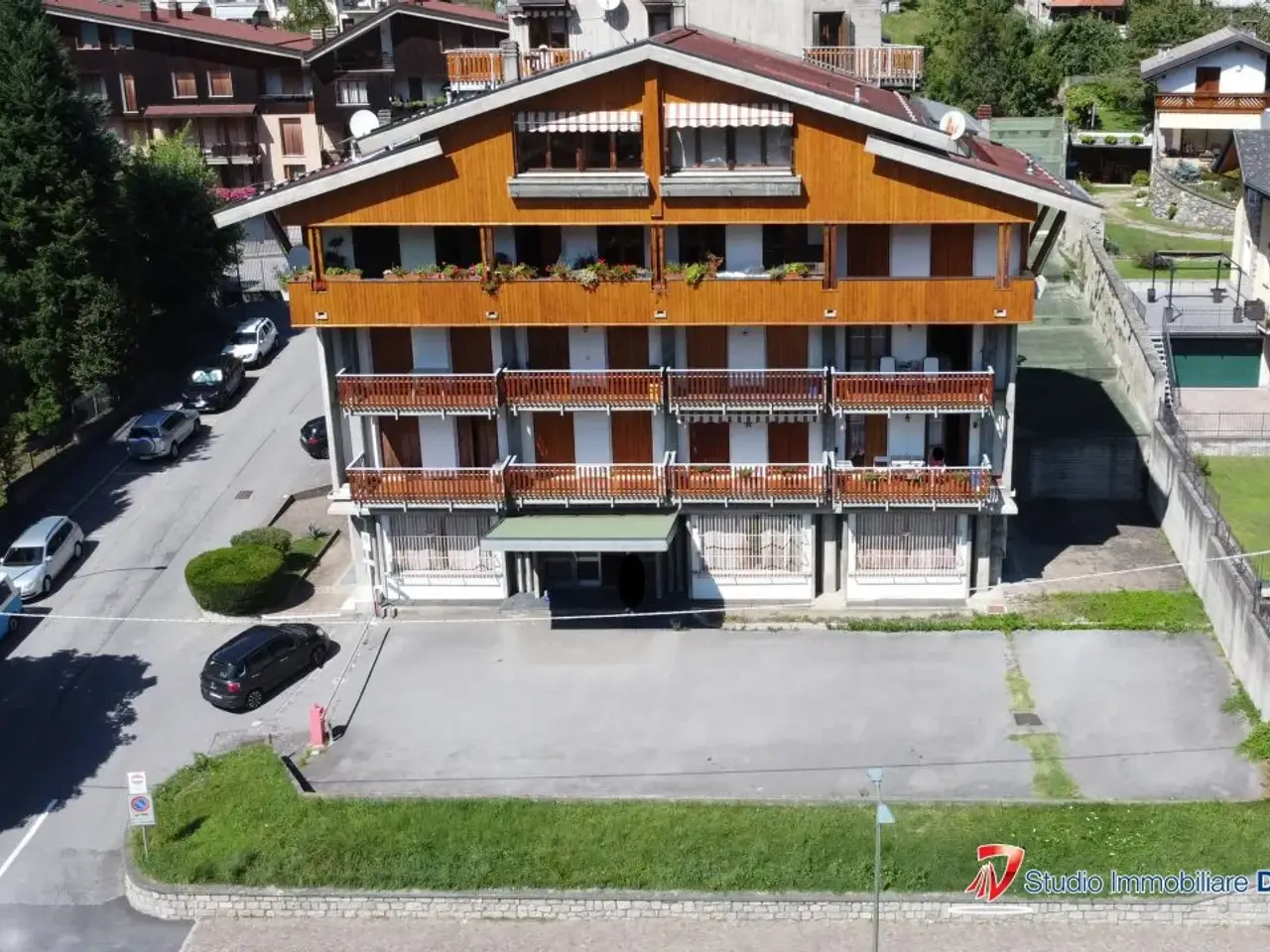 Negozio in Via Porro 88, Edolo, {3} - Foto 1