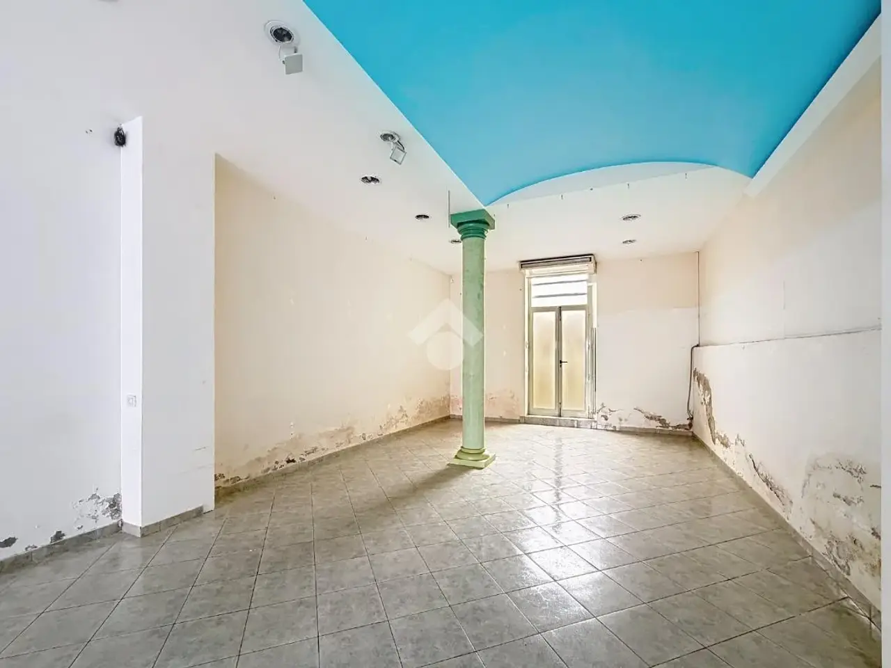 Negozio in Via Vittorio Emanuele II 136, San Vincenzo, {3} - Foto 1